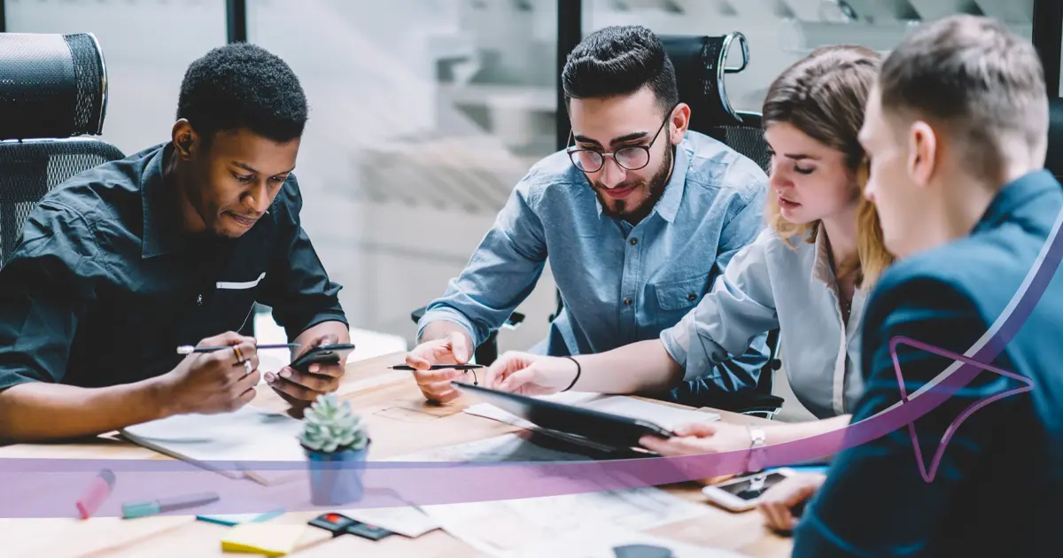 Groupe collaborant autour de Microsoft Power Platform pour optimiser les processus métiers